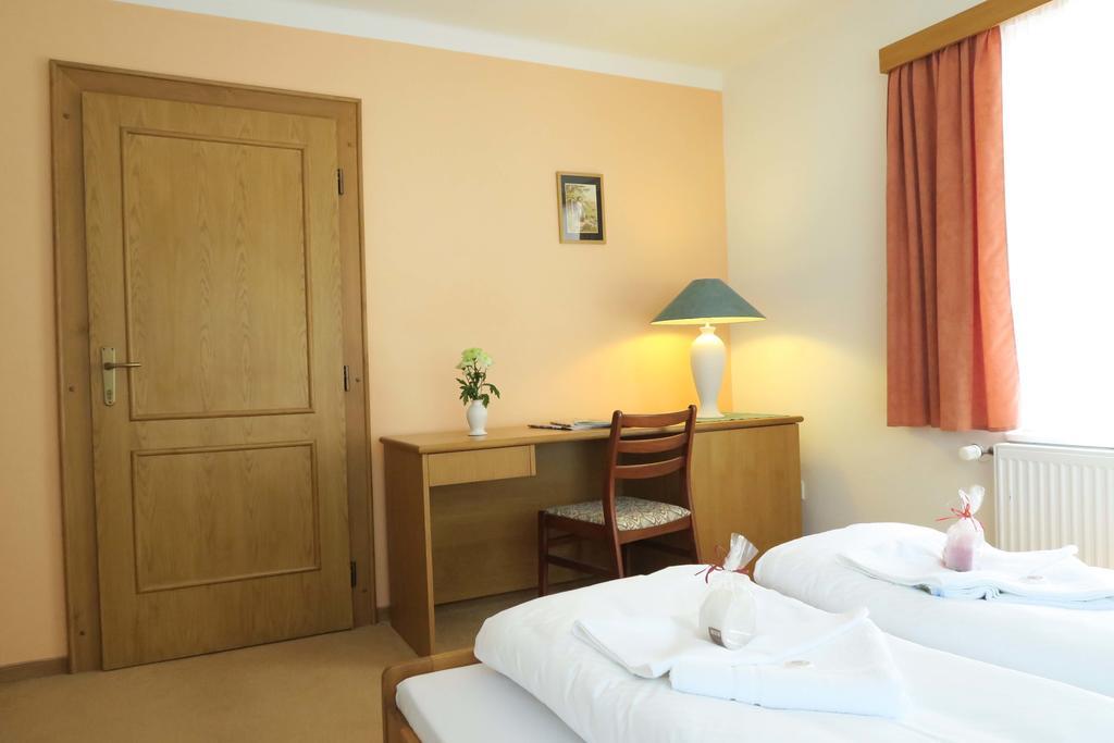 Horsky Pension Gendorf แชร์นีดุล ห้อง รูปภาพ